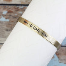 Load image into Gallery viewer, BE BRAVE Inspirational Bracelet